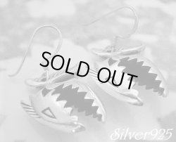 画像1: シルバーピアス　シャークボーン