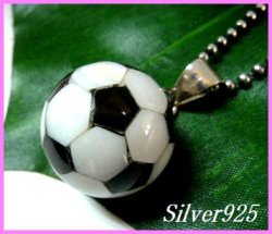 画像1: オニキス＆ホワイトシェル　サッカーボールLペンダント