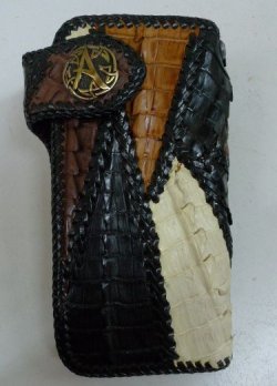 画像1: 牛革×ワニ革クロコダイル編込み　レザーウォレット　メタルコンチョ付き