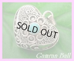 画像1: 天然石ターコイズ付ガムランボール　プチハート