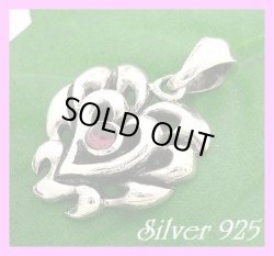 画像1: ガーネット　トライバルハートペンダント