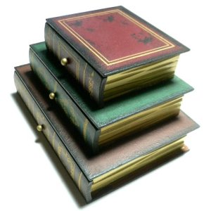 画像: 木製洋書風　小物入れ