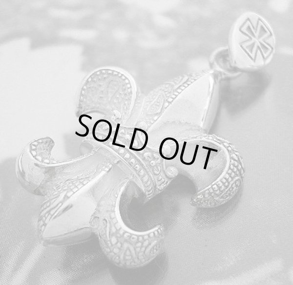 画像1: 立体ビッグフレア白仕上げ　トップ