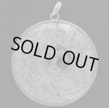 画像: エリザベス２世即位２５周年記念コインペンダント　38mm