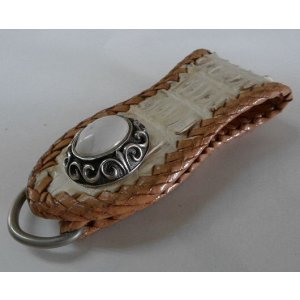 画像: 牛革×ワニ革クロコダイル白 ベルトループ silver925ホワイトターコイズコンチョ付