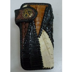 画像: 牛革×ワニ革クロコダイル編込み　レザーウォレット　メタルコンチョ付き