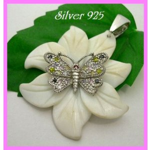画像: シェルペンダント　花蝶