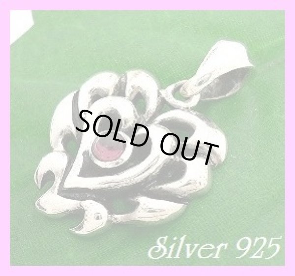 画像1: ガーネット　トライバルハートペンダント