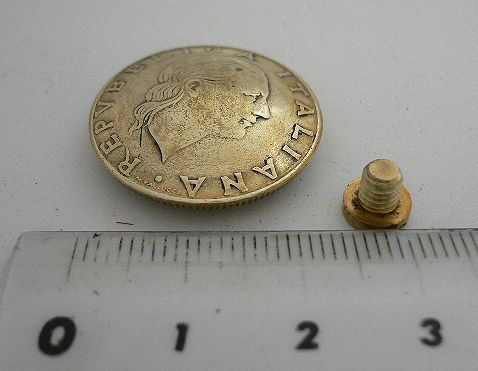 画像: イタリア２００リラ　コインコンチョ　直径24mm