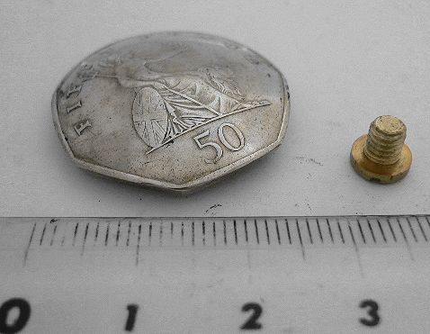 画像: イギリス５０ペンスb　コインコンチョ　直径27mm
