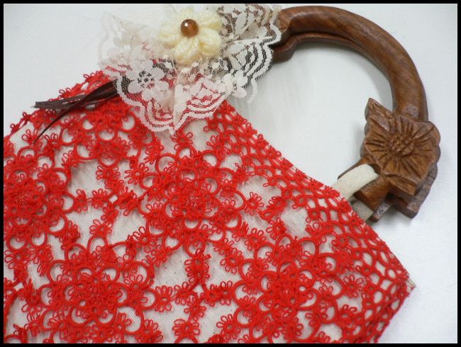 画像: 花彫刻取手　レース編みバッグ　赤