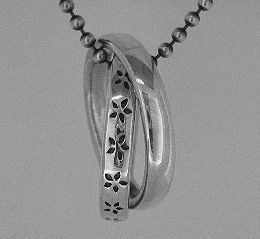 画像: 桜型押し2連リング　トップ