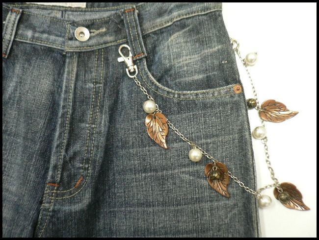 画像: リーフチャーム付メタルウォレットチェーン 