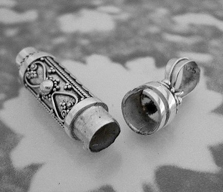 画像: アクアマリン付きパフュームケースペンダント