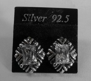 画像: シルバーピアス　ジルコニア付レクタングル