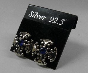 画像: シルバーピアス　ブルージルコニア付アイアンクロス