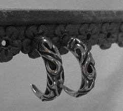 画像: シルバーピアス　トライバルネイル