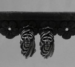 画像: シルバーピアス　スカルトルネード