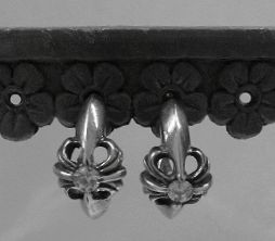 画像: シルバーピアス　ジルコニア付クロス