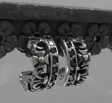 画像: シルバーピアス ブラックジルコニア クラウン