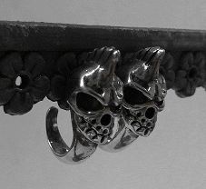 画像: シルバーピアス　モヒカンスカル