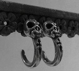 画像: シルバーピアス　スカル