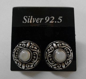 画像: シルバーピアス　白蝶貝