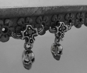 画像: シルバーピアス　バッファロースカル