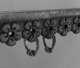 画像: シルバーピアス　フーブ