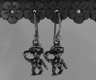 画像: シルバーピアス　小人