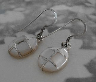 画像: シルバーピアス　ホワイトシェル