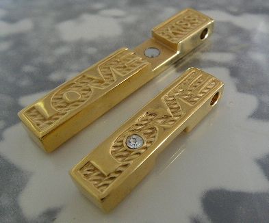 画像: ジルコニア入りＬＯＶＥクロスゴールド　ステンレスペンダント