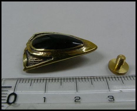 画像: オニキス付シールド　ブラスコンチョ　直径　29mm