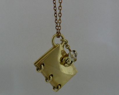 画像: 手帳型ペンダント　開閉式