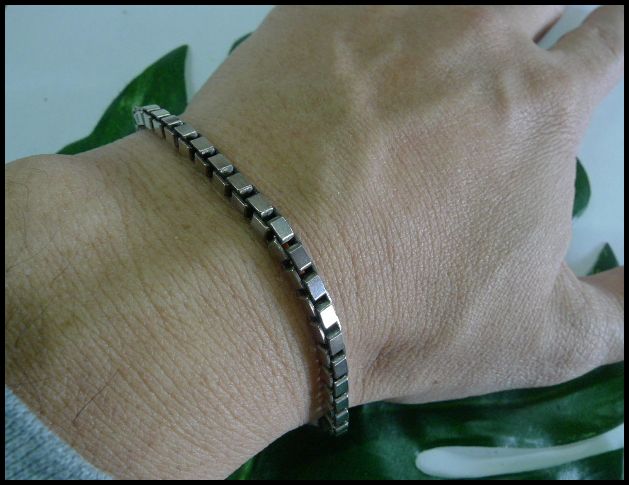 画像: ベネチアンチェーンブレス