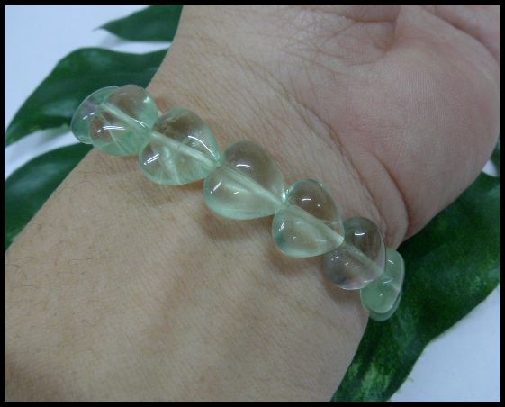 画像: ハート型フローライト12mm　天然石ブレス　サイズS/M/L 