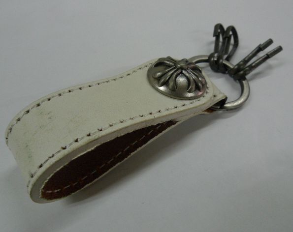 画像: 牛革ベルトループ4連キーホルダー　ホワイト