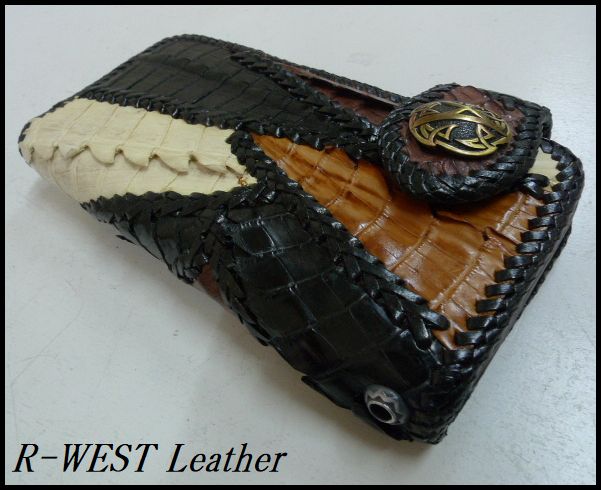 画像: 牛革×ワニ革クロコダイル編込み　レザーウォレット　メタルコンチョ付き