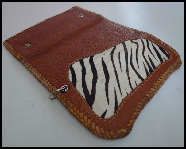 画像: 牛革×ゼブラ柄ハラコmix　レザーウォレット