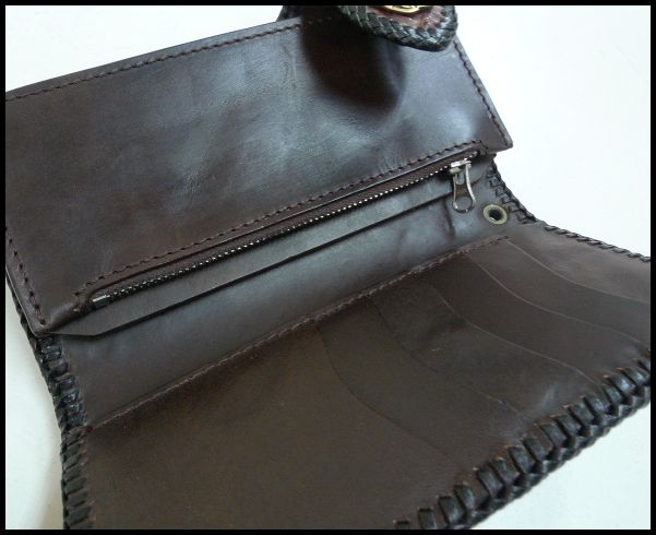 画像: 牛革×ワニ革クロコダイル編込み　レザーウォレット　メタルコンチョ付き