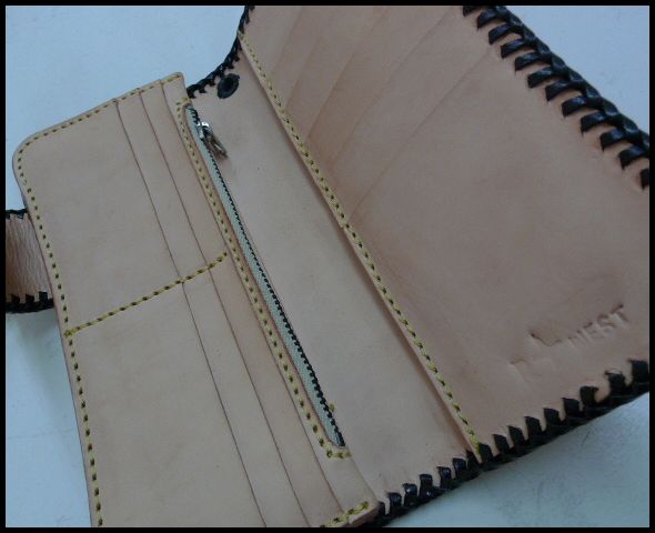 画像: 牛革×エイ革スティングレイ十字　レザーウォレット ヌメ