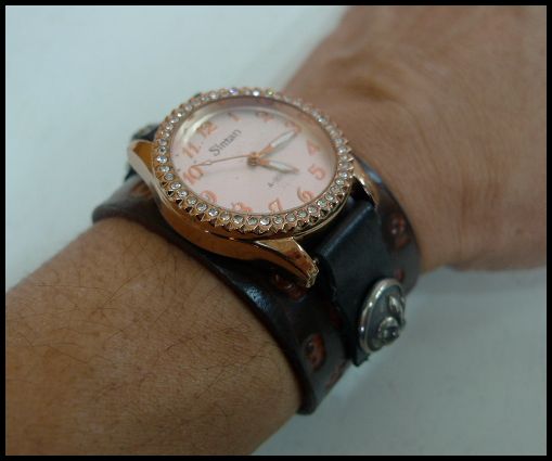 画像: 牛革ナンバー型押しレザーブレスウォッチ　