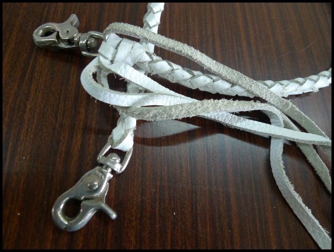 画像: 牛革4本編みウォレットチェーン　白