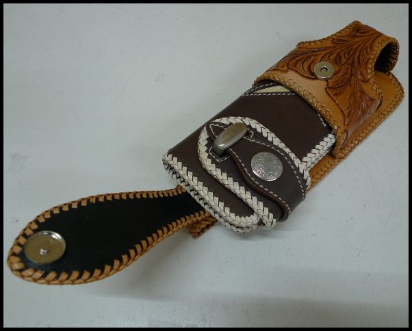 画像: 牛革カービングウォレットホルダー　ヌメ