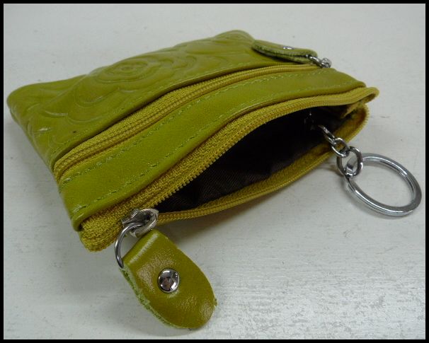 画像: 牛革花柄型押しコインケース イエローグリーン