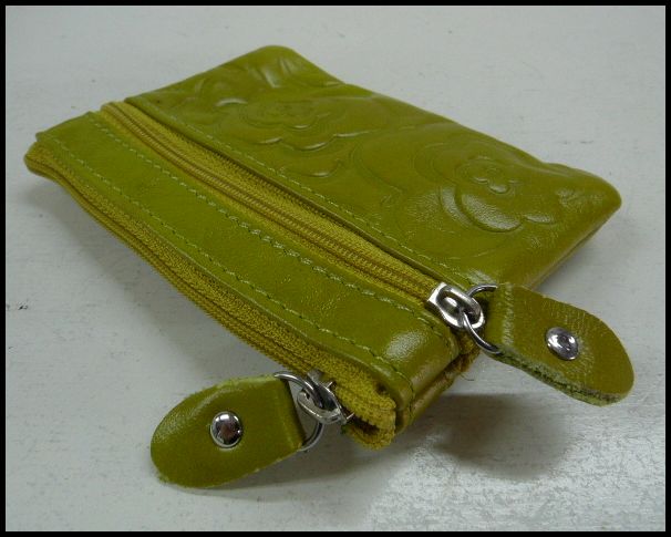 画像: 牛革花柄型押しコインケース イエローグリーン