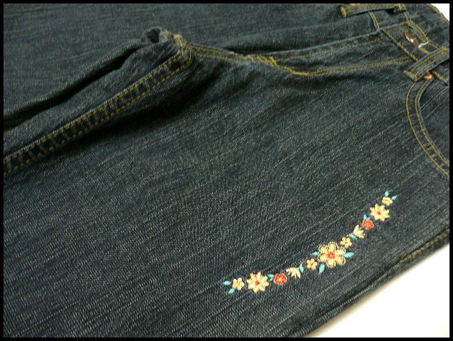 画像: 【アウトレット】DeeJeans小花柄　刺繍ジーンズ 27/28/29/30インチ