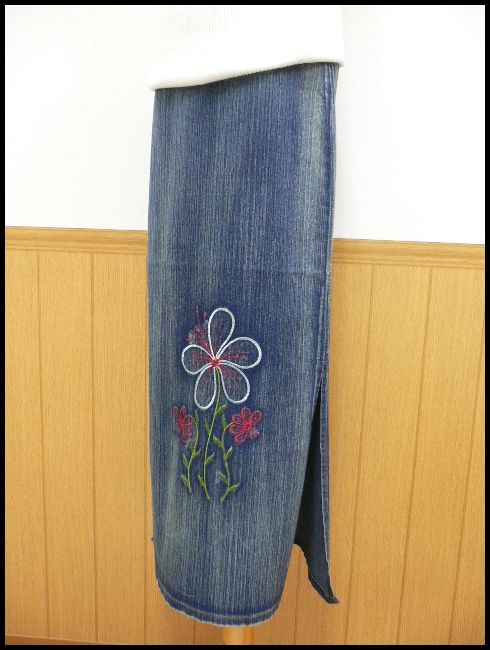 画像: 【アウトレット】KhawNah花柄刺繍デニムロングスカート　サイズS/M/L