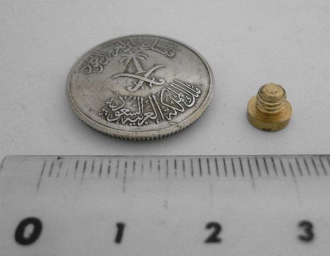 画像: サウジアラビア１０ハララー　コインコンチョ　直径21mm