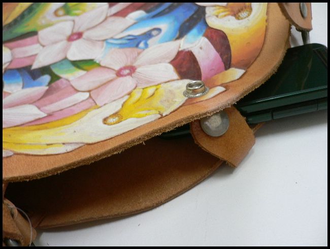 画像: 牛革花柄カービングアートハンドバッグ